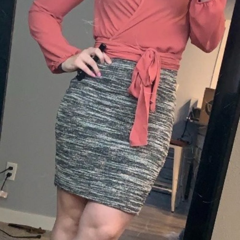 Express Midi Pencil Skirt - Size Small